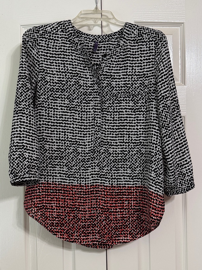 Nydj Blouse Size Small Black And White Patterned With Orange Hem